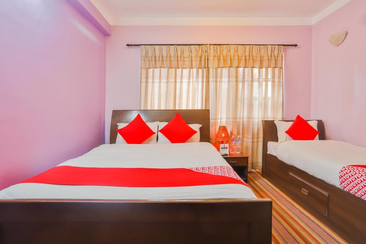 Oyo 720 Lekali Homes And Restaurant Kathmandu Ngoại thất bức ảnh