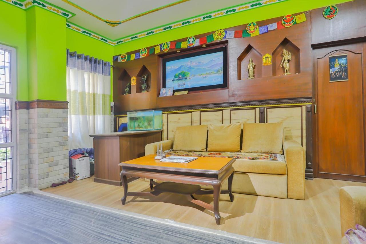 Oyo 720 Lekali Homes And Restaurant Kathmandu Ngoại thất bức ảnh