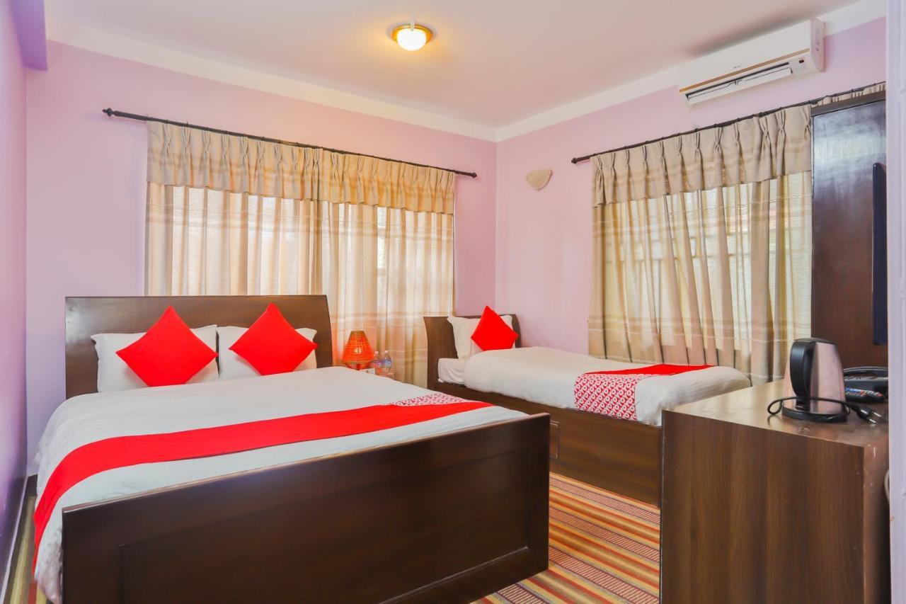 Oyo 720 Lekali Homes And Restaurant Kathmandu Ngoại thất bức ảnh