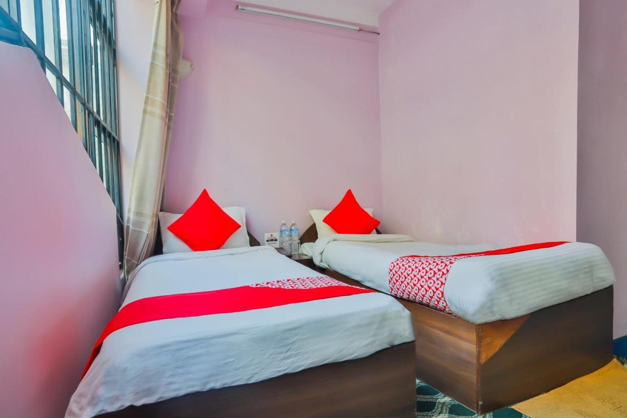 Oyo 720 Lekali Homes And Restaurant Kathmandu Ngoại thất bức ảnh
