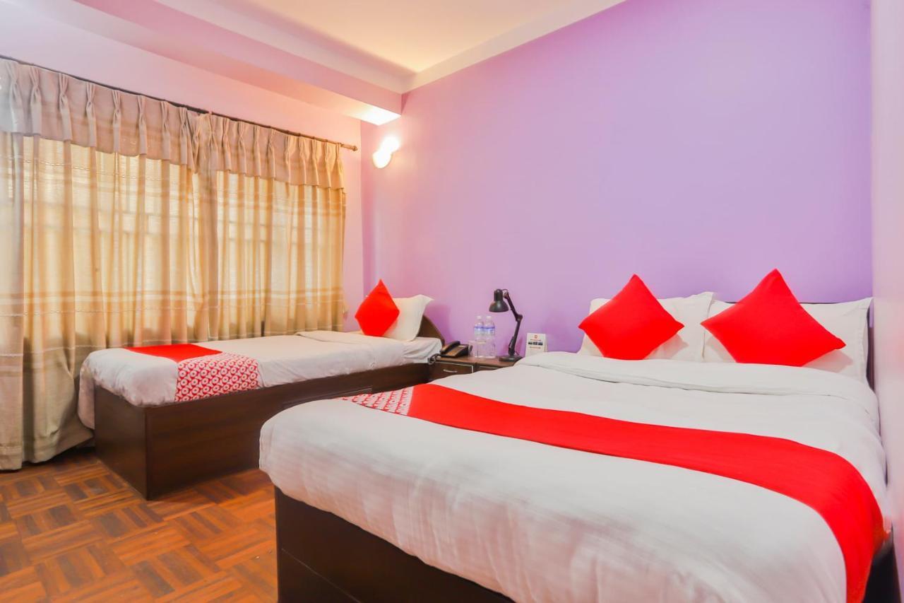 Oyo 720 Lekali Homes And Restaurant Kathmandu Ngoại thất bức ảnh